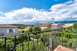 
                                                                                        Vente
                                                                                         Maison 4 pièces