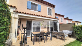 
                                                                                        Location
                                                                                         Maison  - 4 pièces  - 82.03 m²
