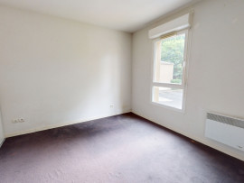 Vente
                                                                                MAISON 4 PIECES - 90m2