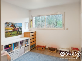 
                                                                                        Vente
                                                                                         Maison 4 pièces avec garage au calme DPE A