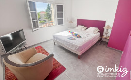 
                                                                                        Vente
                                                                                         Maison  4 pièces avec piscine