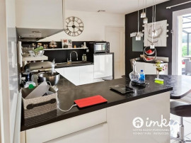 Vente
Maison 4 pièces+ garage + grand jardin