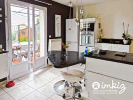Vente
Maison 4 pièces+ garage + grand jardin
