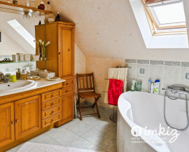 Vente
Maison 4 pièces+ garage + grand jardin