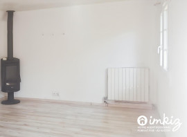 
                                                                                        Vente
                                                                                         Maison 4 pièces,parking , piscine tennis medecin