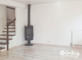
                                                                                        Vente
                                                                                         Maison 4 pièces,parking , piscine tennis medecin
