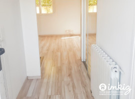 
                                                                                        Vente
                                                                                         Maison 4 pièces,parking , piscine tennis medecin