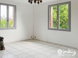
                                                                                        Vente
                                                                                         Maison 5 pièces