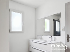 
                                                                                        Vente
                                                                                         Maison 5 pièces