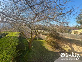 
                                                                                        Vente
                                                                                         Maison 5 pièces