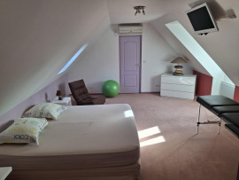 
                                                                                        Vente
                                                                                         Maison 5 pièces