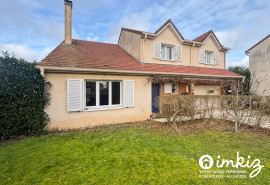 
                                                                                        Vente
                                                                                         Maison 5 pièces