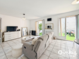 
                                                                                        Vente
                                                                                         Maison 5 pièces