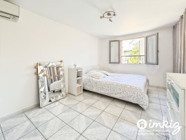 
                                                                                        Vente
                                                                                         Maison 5 pièces