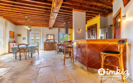 
                                                                                        Vente
                                                                                         Maison 5 pièces