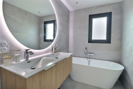 
                                                                                        Vente
                                                                                         Maison 5 pièces