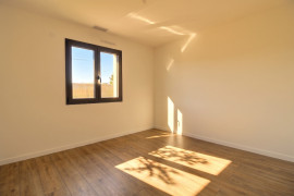 
                                                                                        Vente
                                                                                         Maison 5 pièces