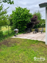 Vente
Maison 5 pièces. Au calme absolu, cadre champêtre.