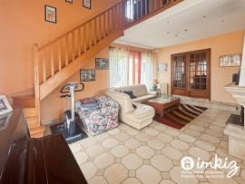 
                                                                                        Vente
                                                                                         Maison 5 pièces avec piscine couverte