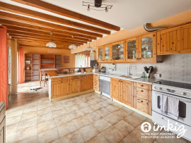 
                                                                                        Vente
                                                                                         Maison 5 pièces avec piscine couverte