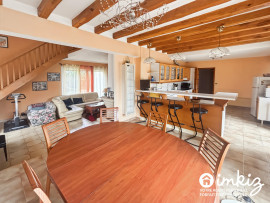 
                                                                                        Vente
                                                                                         Maison 5 pièces avec piscine couverte
