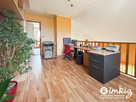 
                                                                                        Vente
                                                                                         Maison 5 pièces avec piscine couverte