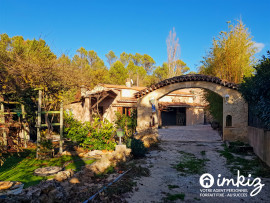 
                                                                                        Vente
                                                                                         Maison 5 pièces, gros potentiel