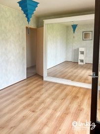 
                                                                                        Vente
                                                                                         Maison 5 pièces jardin