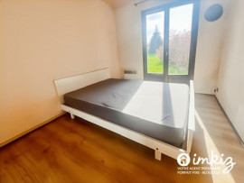 
                                                                                        Vente
                                                                                         Maison 5 pièces jardin