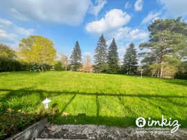 
                                                                                        Vente
                                                                                         Maison 5 pièces jardin