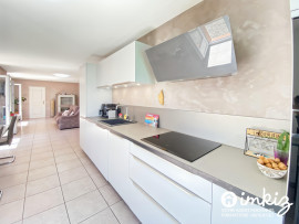 
                                                                                        Vente
                                                                                         Maison 5 pièces, plain pied, sur terrain clôturé ,