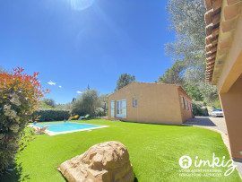 
                                                                                        Vente
                                                                                         Maison 5 pièces, plain pied, sur terrain clôturé ,