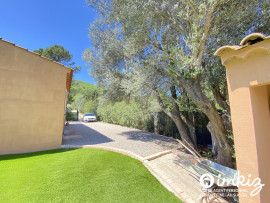 
                                                                                        Vente
                                                                                         Maison 5 pièces, plain pied, sur terrain clôturé ,