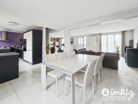 
                                                                                        Vente
                                                                                         Maison 5 pièces sans aucun travaux