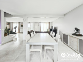 
                                                                                        Vente
                                                                                         Maison 5 pièces sans aucun travaux