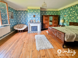 
                                                                                        Vente
                                                                                         Maison 6 pces charme de l'ancien,poutres,cheminées