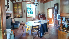 
                                                                                        Vente
                                                                                         Maison 6 pces charme de l'ancien,poutres,cheminées