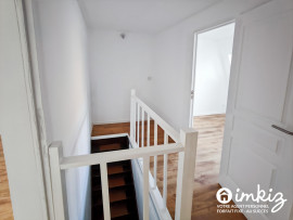 
                                                                                        Vente
                                                                                         Maison 6 pièces