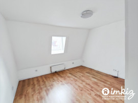 
                                                                                        Vente
                                                                                         Maison 6 pièces