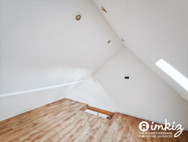 
                                                                                        Vente
                                                                                         Maison 6 pièces