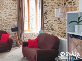 
                                                                                        Vente
                                                                                         Maison 6 pièces