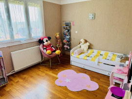 
                                                                                        Vente
                                                                                         Maison 6 pièces