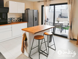 
                                                                                        Vente
                                                                                         Maison 6 pièces