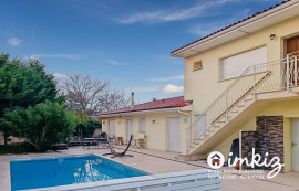Vente
Maison 6 pièces avec piscine