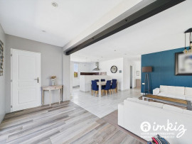 Vente
Maison 6 pièces avec piscine