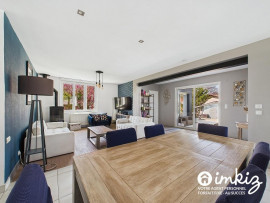 Vente
Maison 6 pièces avec piscine