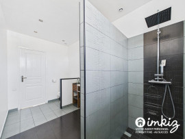 Vente
Maison 6 pièces avec piscine