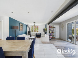 Vente
Maison 6 pièces avec piscine