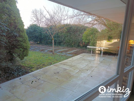 
                                                                                        Vente
                                                                                         Maison 6 pièces calme proximité transports