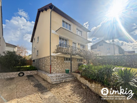 
                                                                                        Vente
                                                                                         Maison 6 pièces de 180 m² au sol à ANTONY